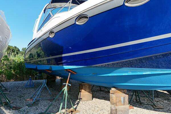 Photo of the 2004 Formula 370SS