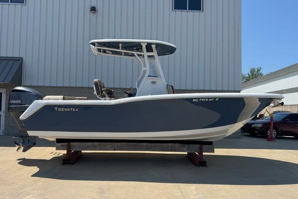 23ft Tidewater Yacht For Sale