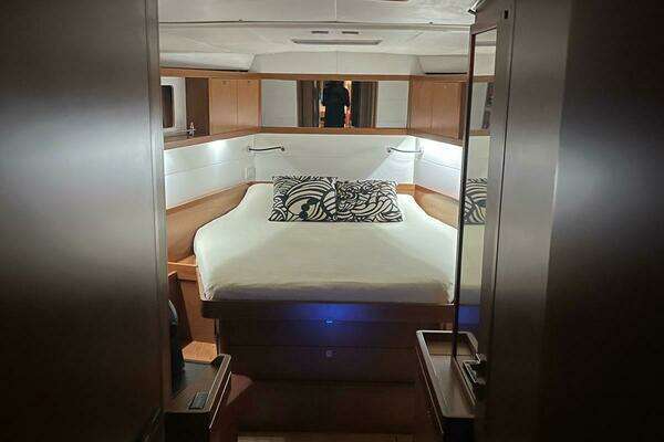Beneteau Sense 55 Yacht For Sale