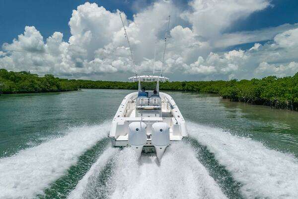 Edgewater 318CC Yacht For Sale