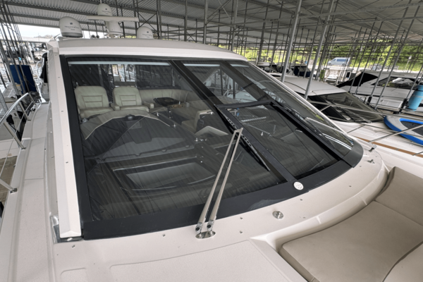 Regal 53 SPORT COUPE Yacht For Sale