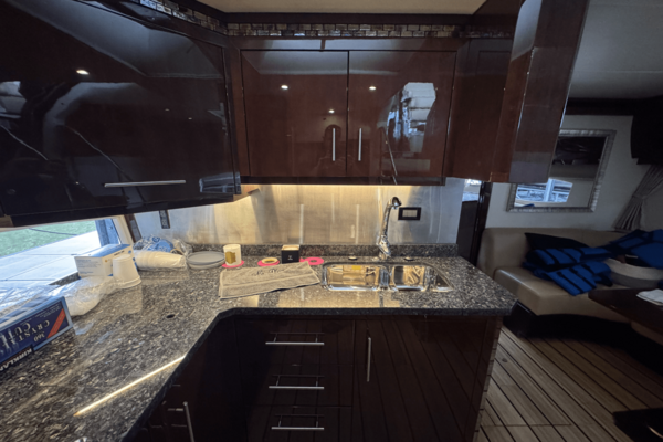 Regal 53 SPORT COUPE Yacht For Sale