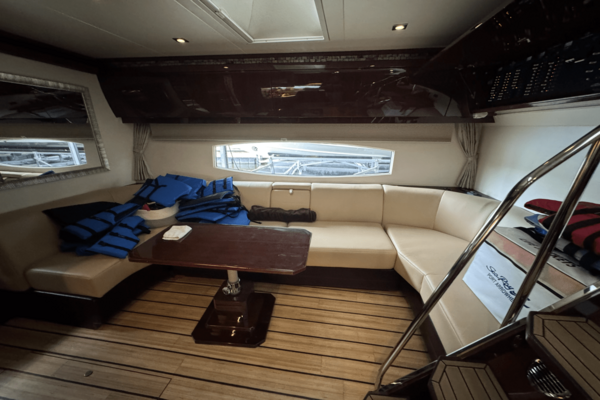 Regal 53 SPORT COUPE Yacht For Sale