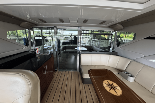 Regal 53 SPORT COUPE Yacht For Sale