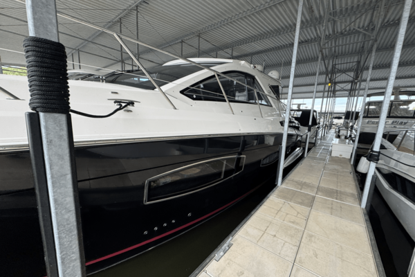 Regal 53 SPORT COUPE Yacht For Sale