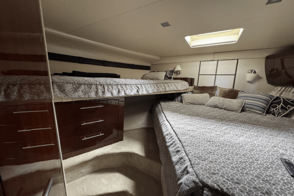 Regal 53 SPORT COUPE Yacht For Sale