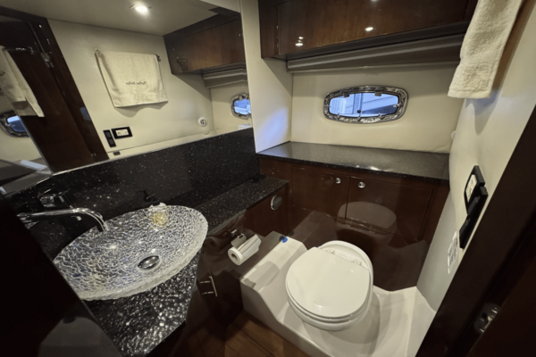Regal 53 SPORT COUPE Yacht For Sale