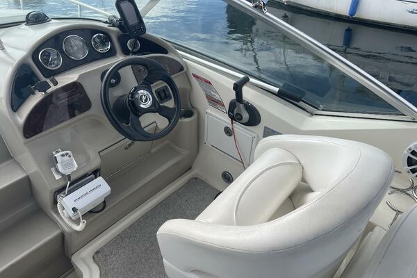 26ft Sea Ray Yacht For Sale