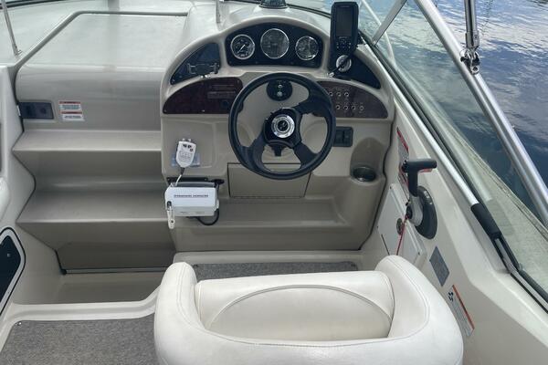 26ft Sea Ray Yacht For Sale