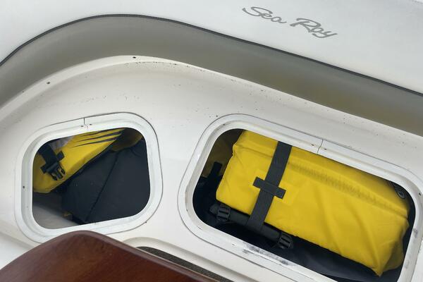 26ft Sea Ray Yacht For Sale