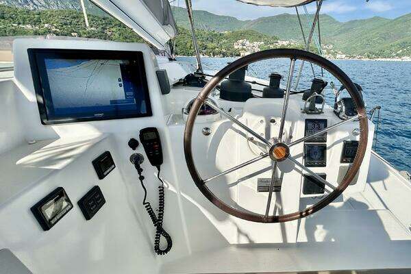 Fountaine Pajot Sanya 57 Yacht For Sale