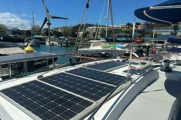 Beneteau Lagoon 500 Yacht For Sale