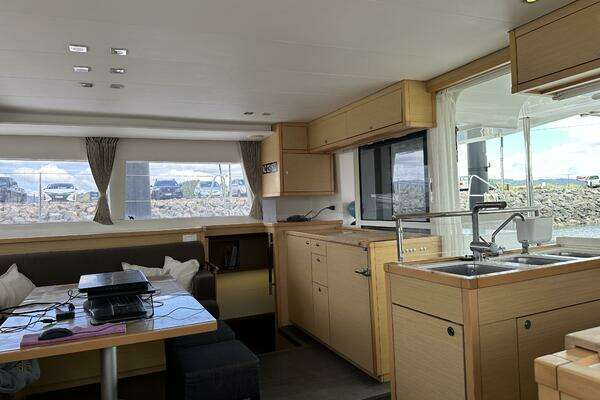 Lagoon 450 Yacht For Sale