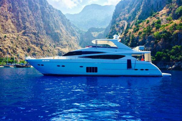VIXEN 85ft Princess Yachts Yacht For Sale
