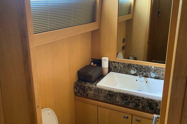 VIXEN 85ft Princess Yachts Yacht For Sale