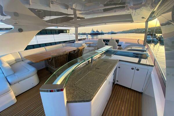 VIXEN 85ft Princess Yachts Yacht For Sale