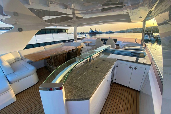 VIXEN 85ft Princess Yachts Yacht For Sale