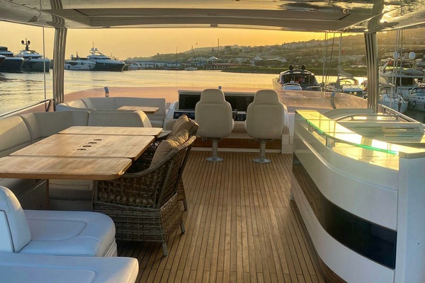 VIXEN 85ft Princess Yachts Yacht For Sale
