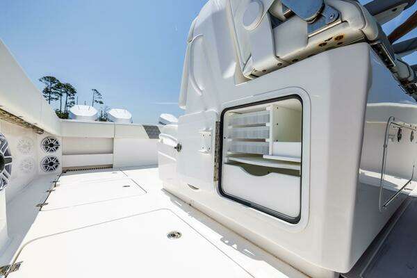Invincible  Yacht For Sale