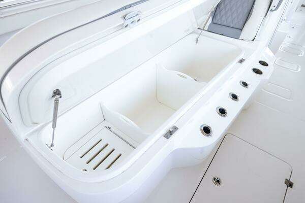 Invincible  Yacht For Sale