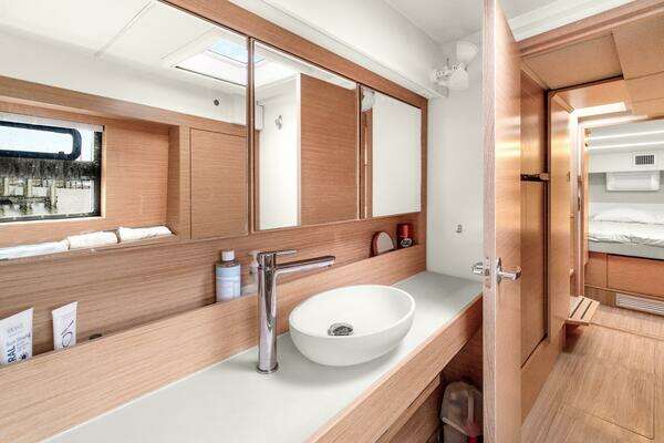 Nautitech 40 Open Yacht For Sale