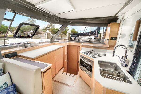 Nautitech 40 Open Yacht For Sale