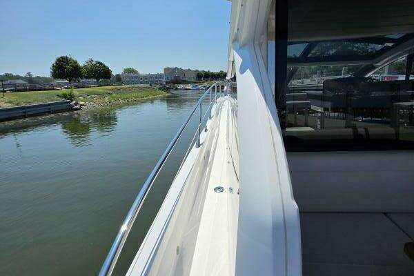 Sunseeker Predator 50 Yacht For Sale