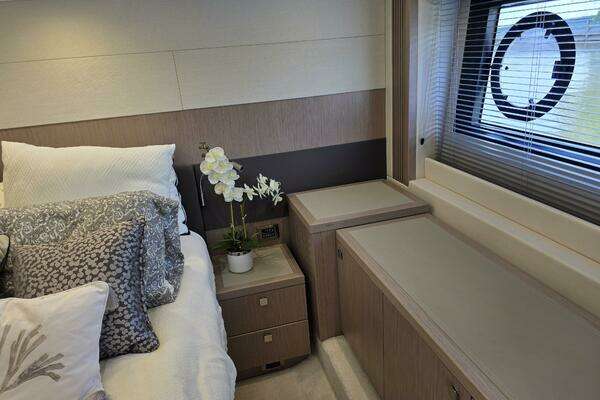 Sunseeker Predator 50 Yacht For Sale