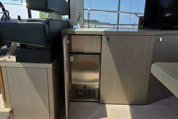Sunseeker Predator 50 Yacht For Sale