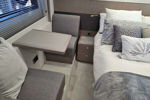 Sunseeker Predator 50 Yacht For Sale