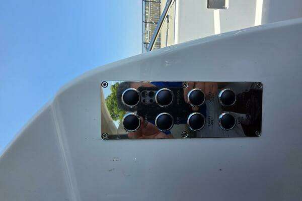 Sunseeker Predator 50 Yacht For Sale