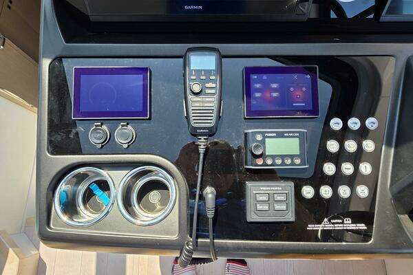 Sunseeker Predator 50 Yacht For Sale