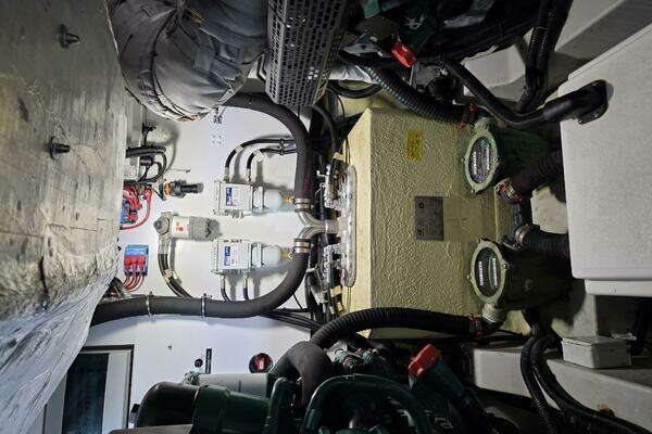 Sunseeker Predator 50 Yacht For Sale