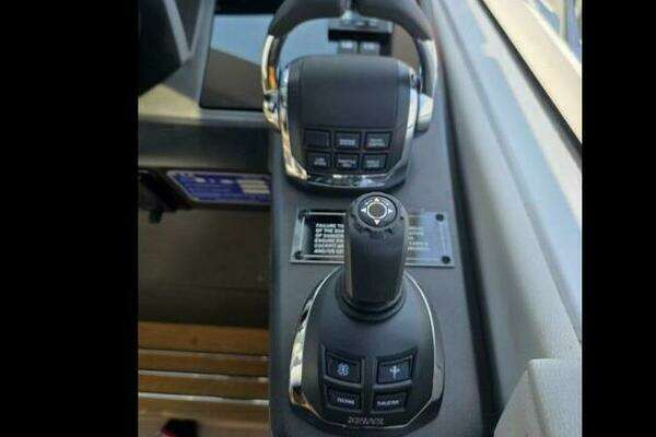 Sunseeker Predator 50 Yacht For Sale