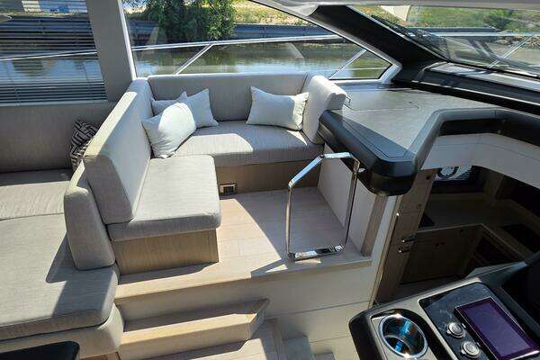 Sunseeker Predator 50 Yacht For Sale