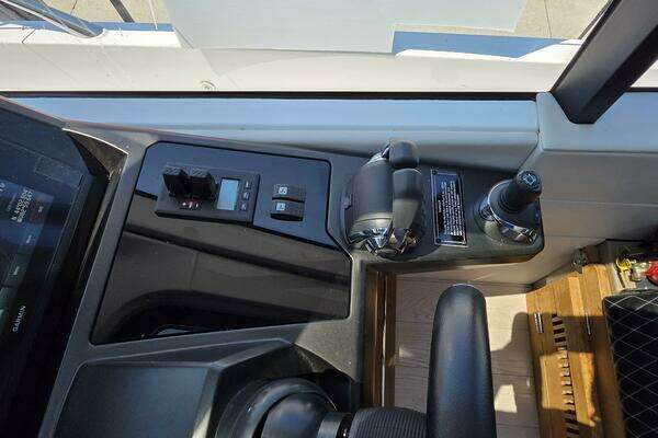 Sunseeker Predator 50 Yacht For Sale