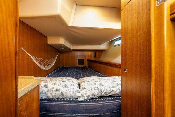 Hunter 41 Deck Salon Yacht For Sale