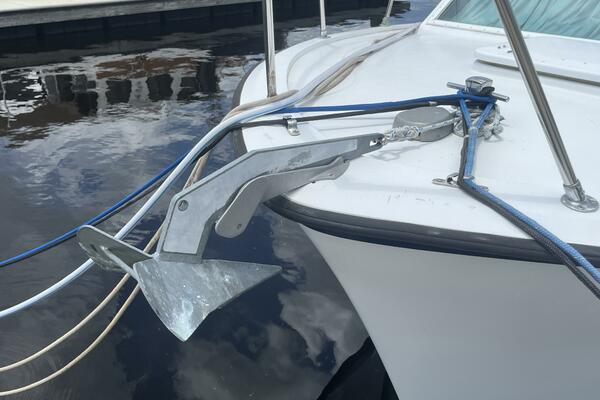 Growler 31ft Hatteras Yacht For Sale