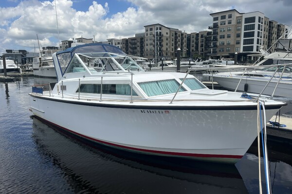 Growler 31ft Hatteras Yacht For Sale