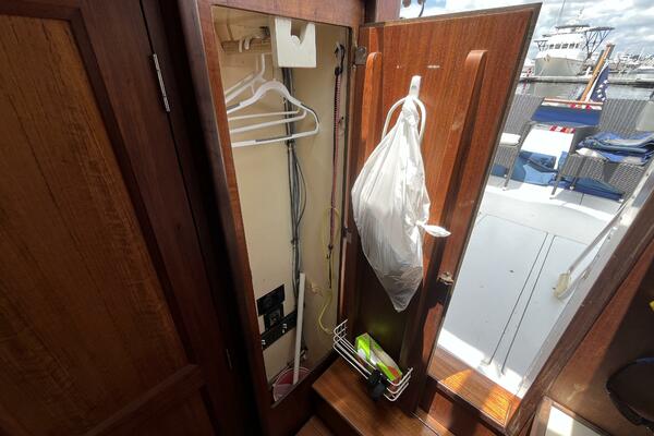 Growler 31ft Hatteras Yacht For Sale