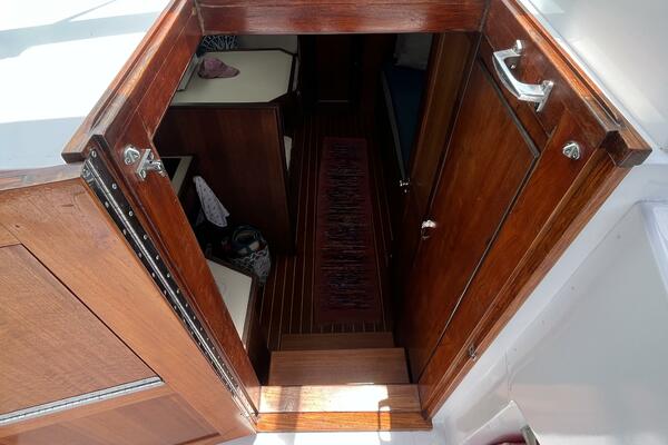 Growler 31ft Hatteras Yacht For Sale