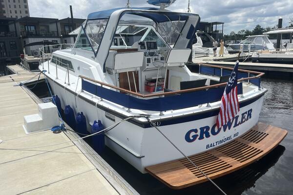 Growler 31ft Hatteras Yacht For Sale