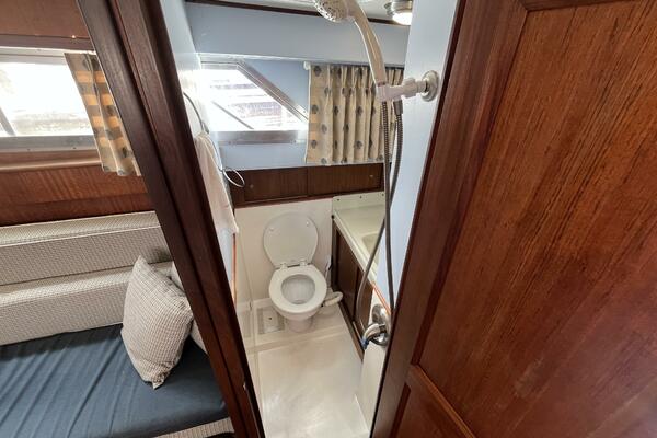 Growler 31ft Hatteras Yacht For Sale