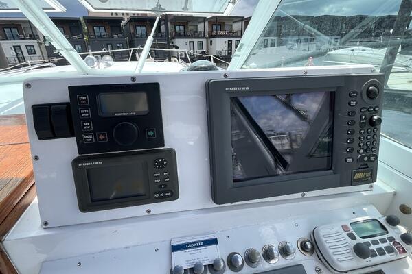 Growler 31ft Hatteras Yacht For Sale