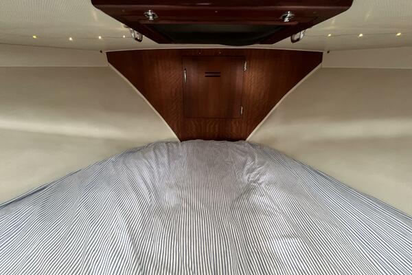 Growler 31ft Hatteras Yacht For Sale