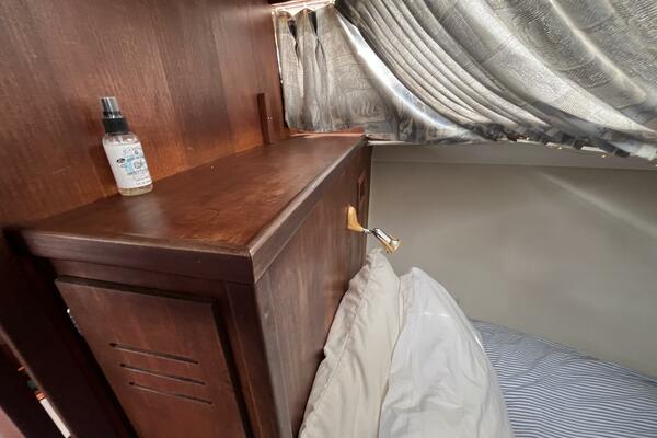 Growler 31ft Hatteras Yacht For Sale