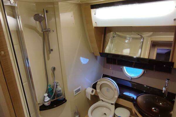 Azimut 58 Fly Yacht For Sale