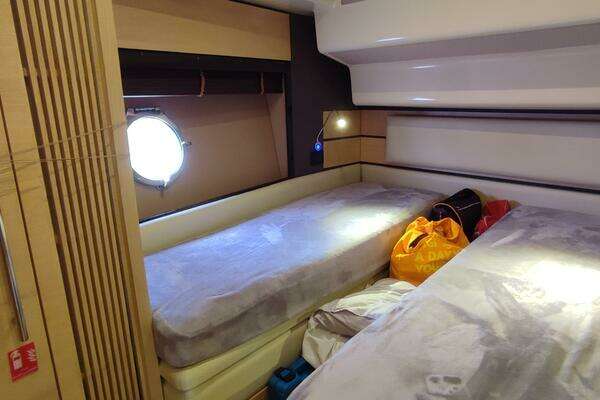 Azimut 58 Fly Yacht For Sale
