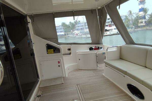 Azimut 58 Fly Yacht For Sale