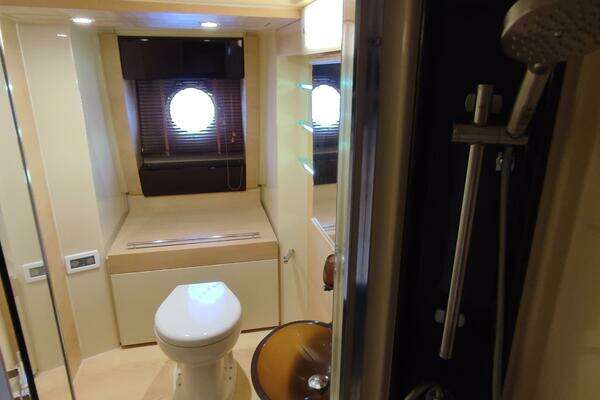 Azimut 58 Fly Yacht For Sale